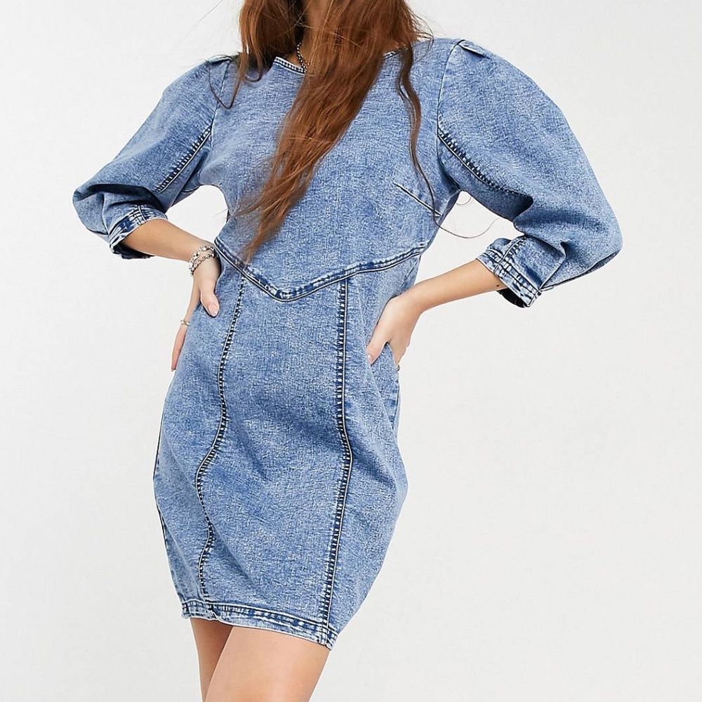Only denim mini dress with v seam in acid wash size medium